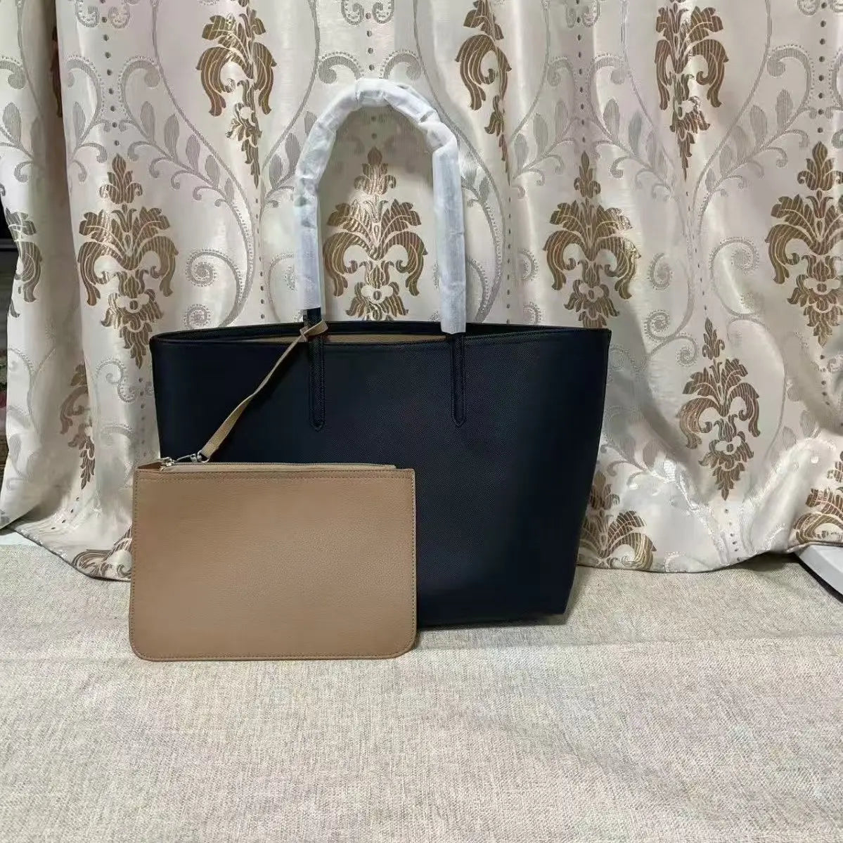 Bolso de Mano Gran Capacidad - Modelo 2025 Portátil PU