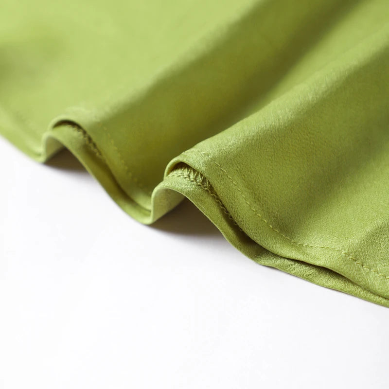 Vestido de Satén con Lazos - Cuello Halter y Espalda Descubierta