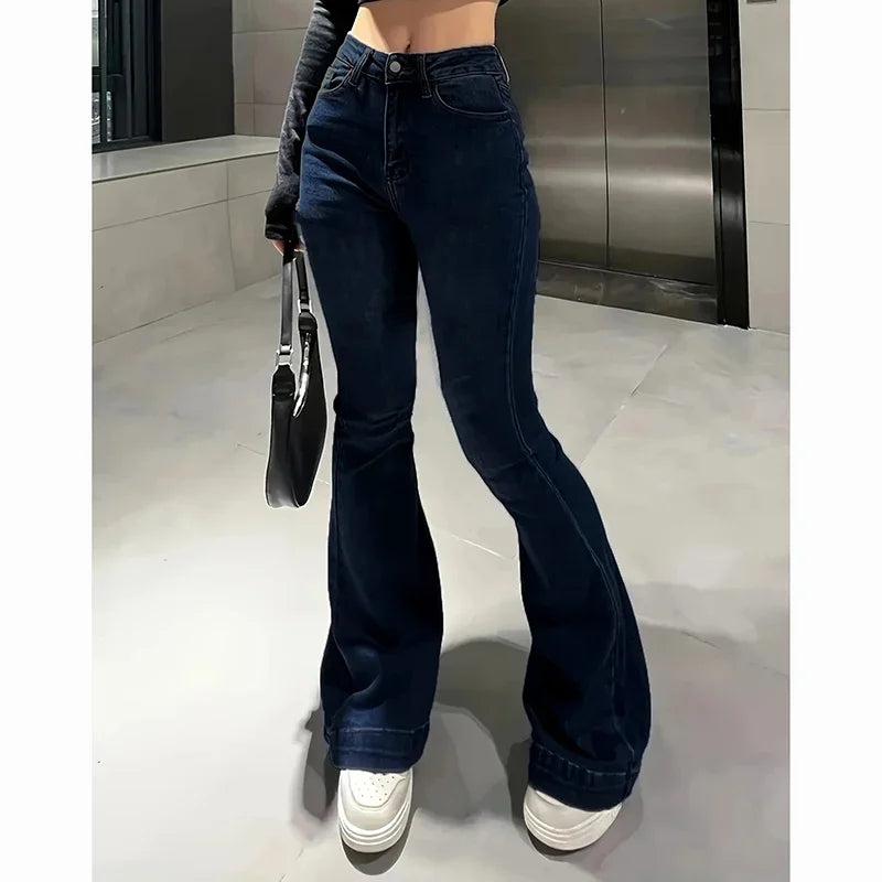 Jeans Acampanados de Cintura Alta - Estilo Bootcut