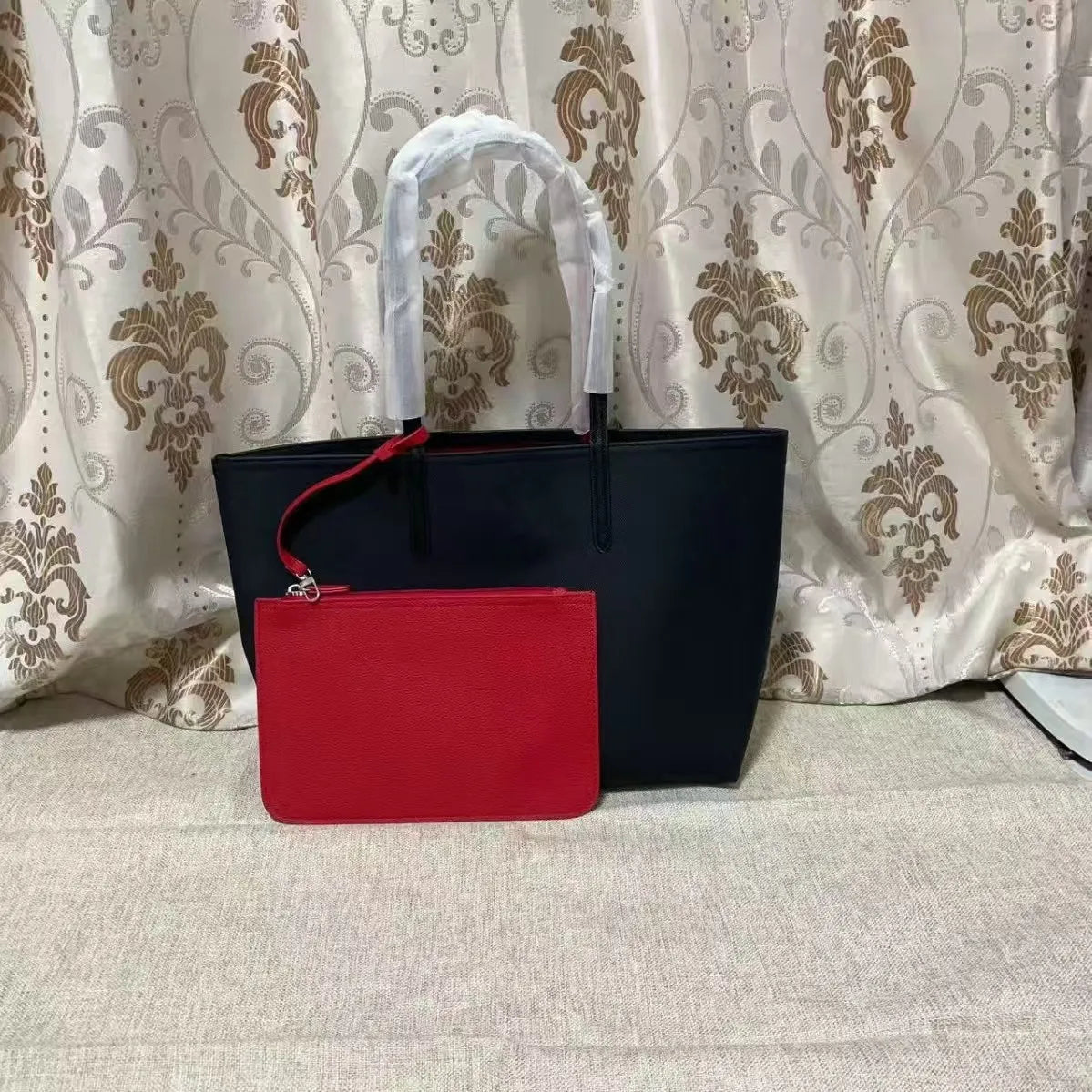 Bolso de Mano Gran Capacidad - Modelo 2025 Portátil PU