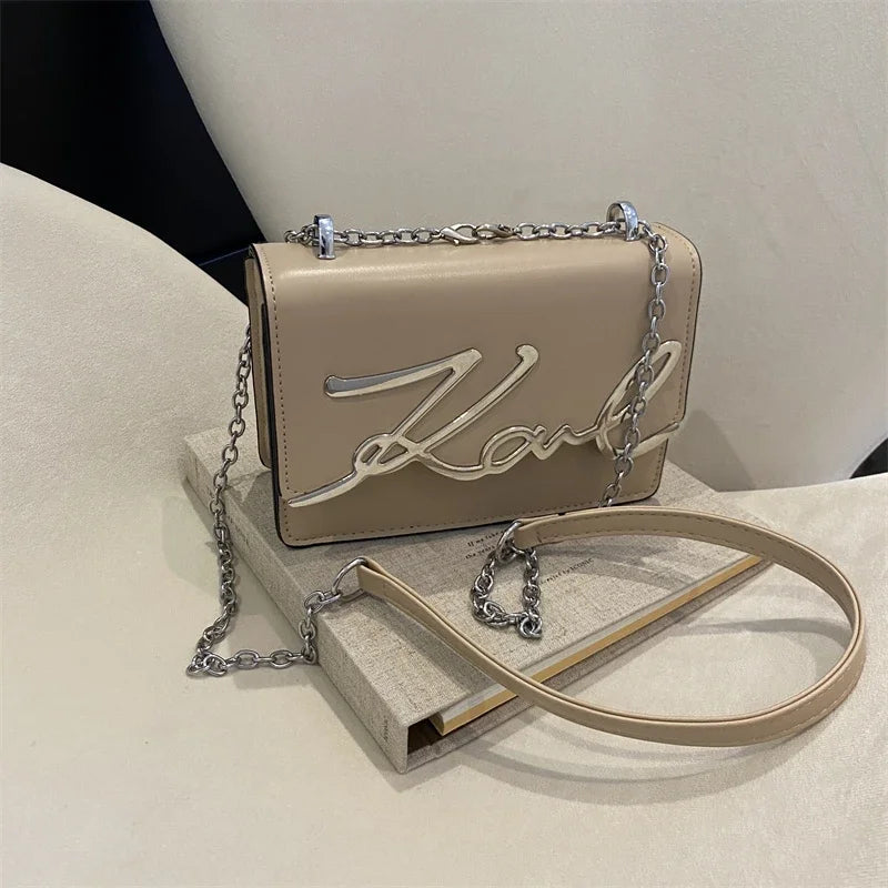 Bolso de Mano Francés Elegante con Hebilla - Estilo Minimalista 2025