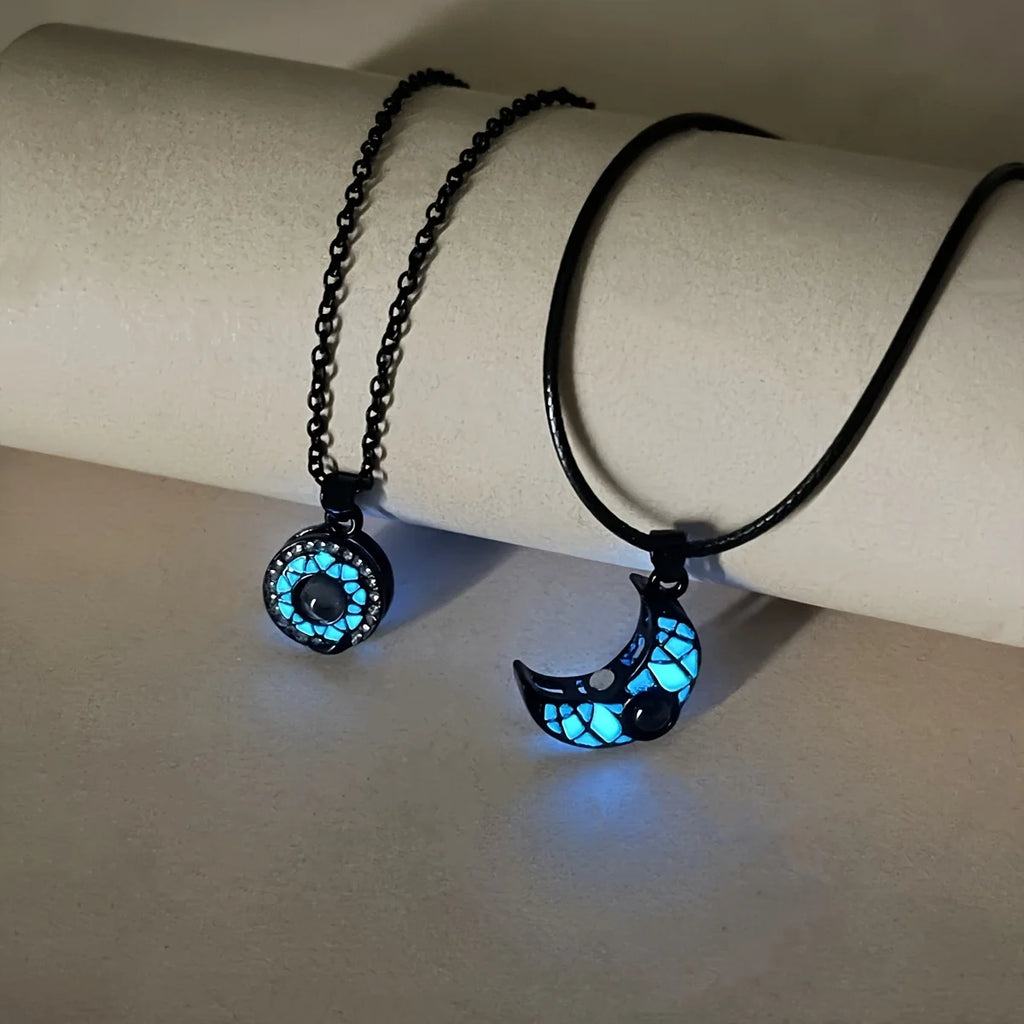 Collar Proyección Luna y Sol 2 Piezas - Te Quiero 100 Idiomas Parejas