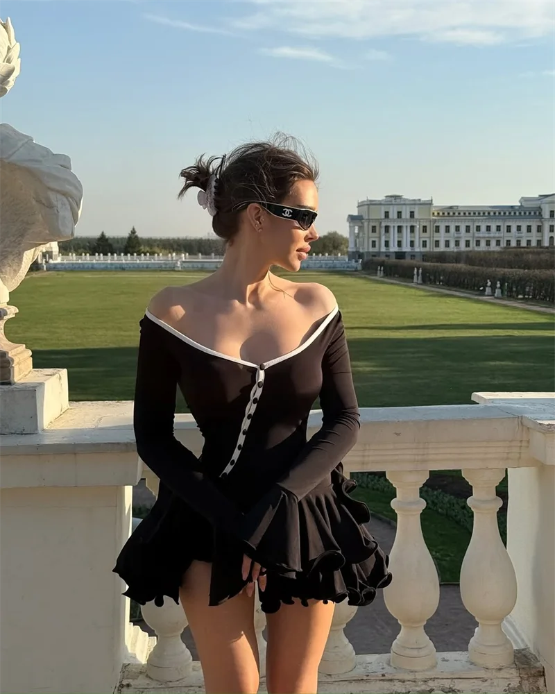 Vestido Mini Línea A con Volantes - Escote en V y Manga Larga