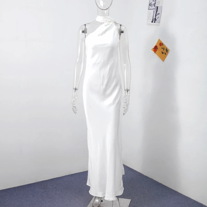 Vestido de Satén con Lazos - Cuello Halter y Espalda Descubierta