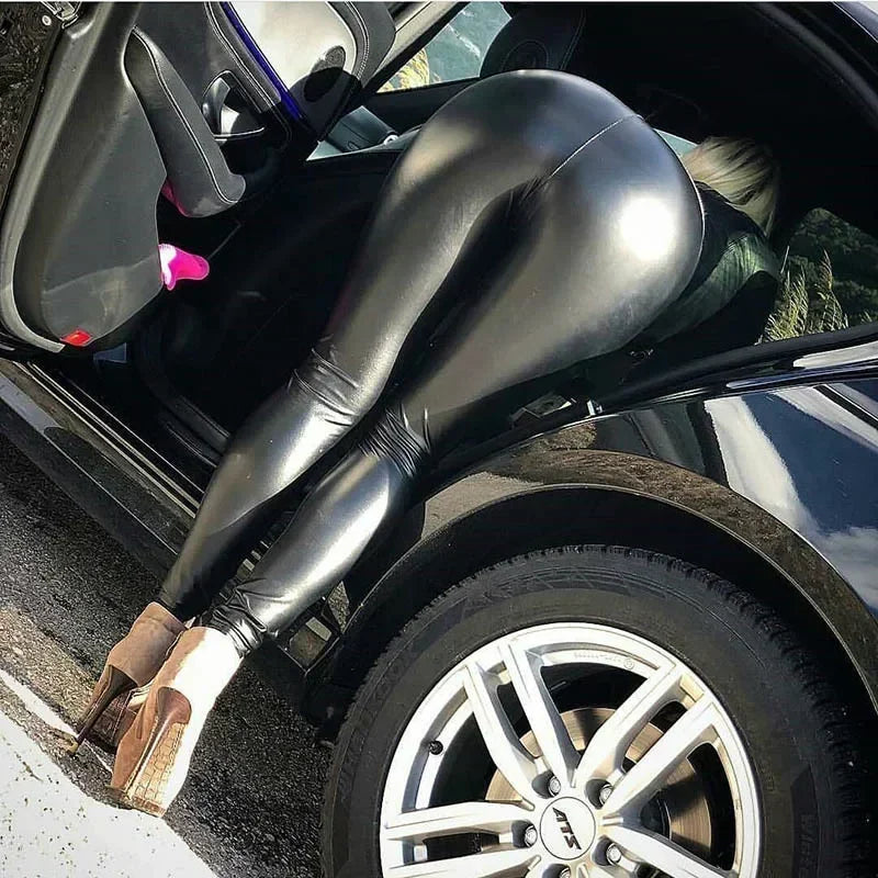 Leggings de Cuero Sintético - Cintura Alta y Efecto Levanta Glúteos